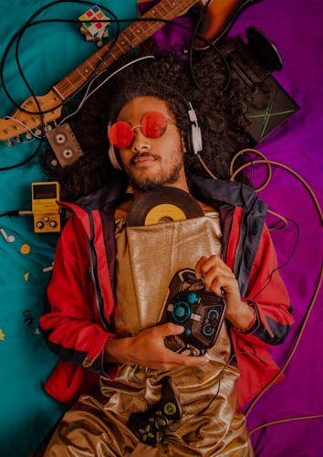 best headphones for seniors