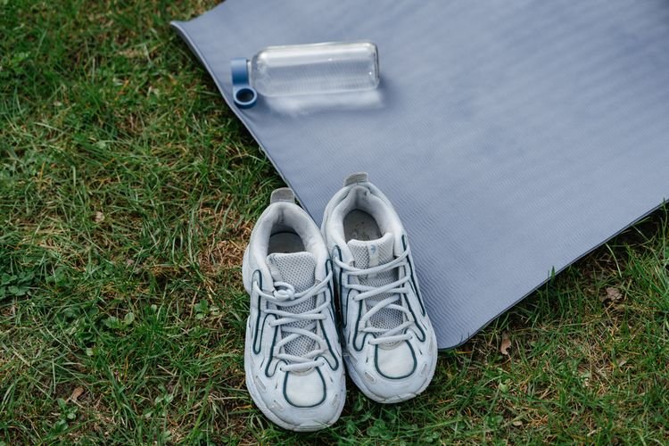 best hiking boots for back pain